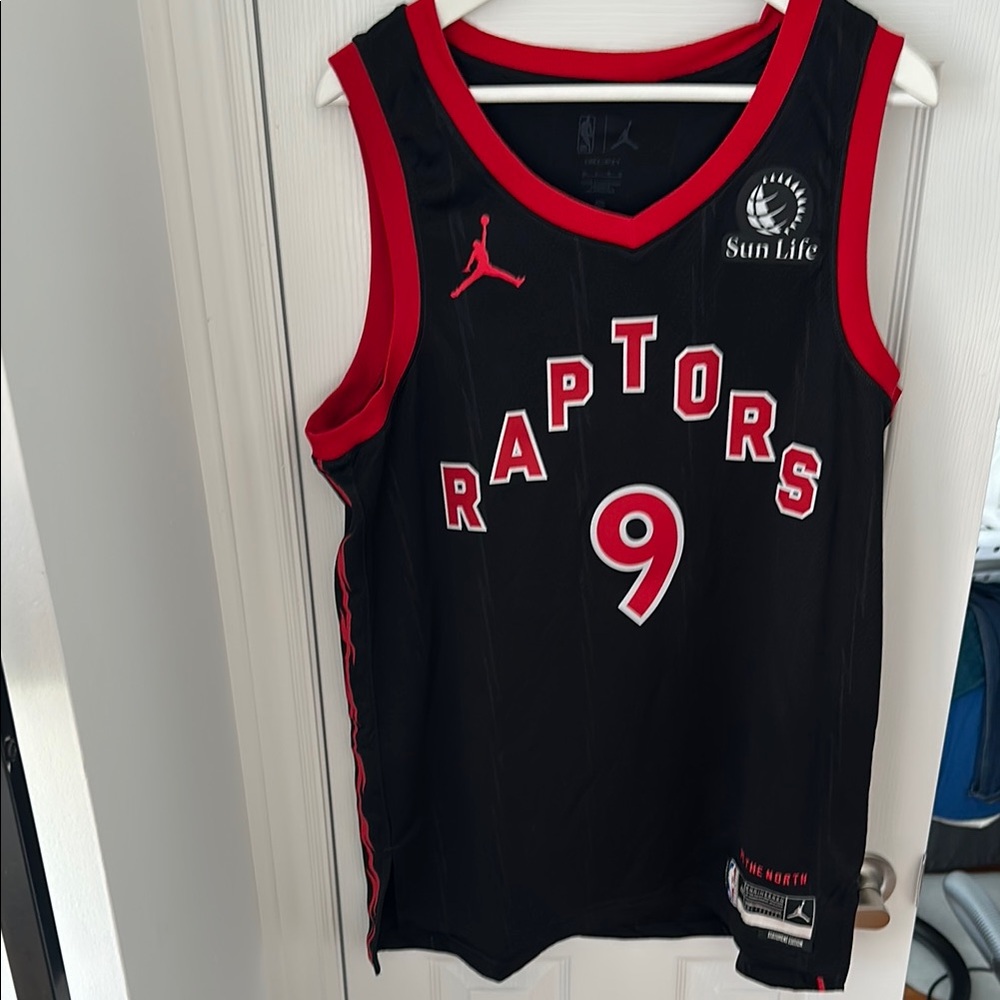 RAPTORS Swimgmqn Statement  Edition Basketball Jersey S48. Unworn, with labels.